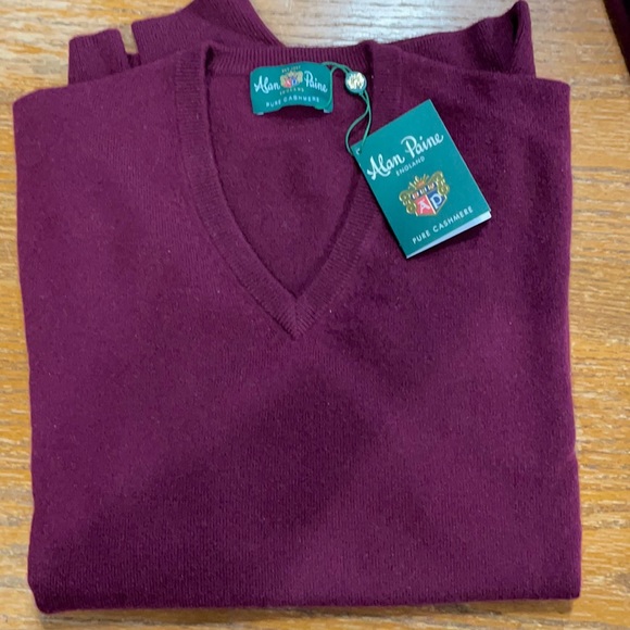 Alan Paine Cashmere V Neck Sweater